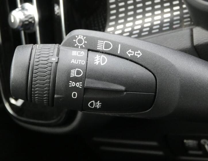 Volvo XC40 10