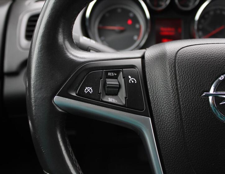 Opel Insignia 14