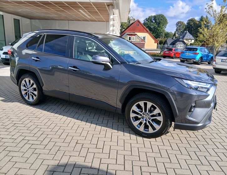 Toyota RAV4 7