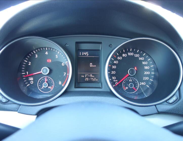 Volkswagen Golf 34