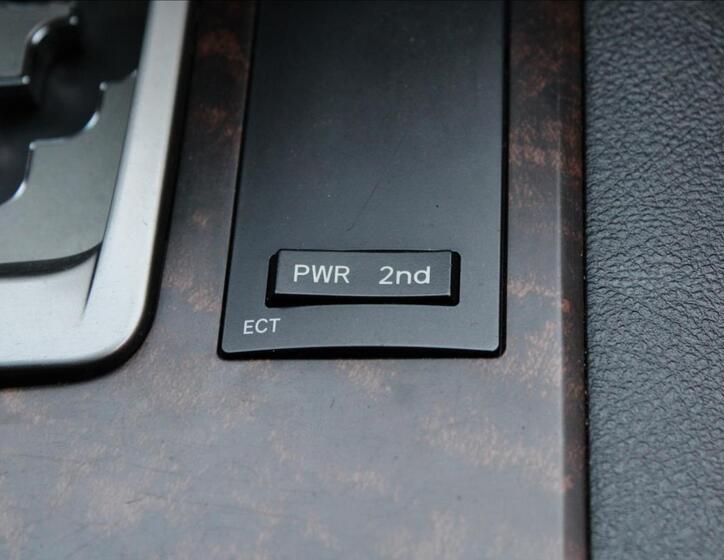 Toyota Land Cruiser 31