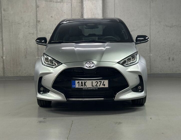 Toyota Yaris 2