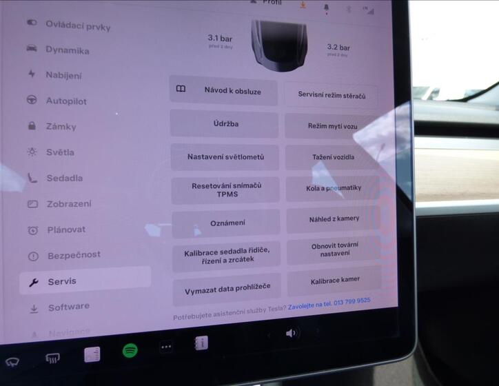 Tesla Model 3 19