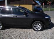 Jeep Cherokee 4