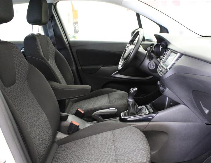 Opel Crossland 12