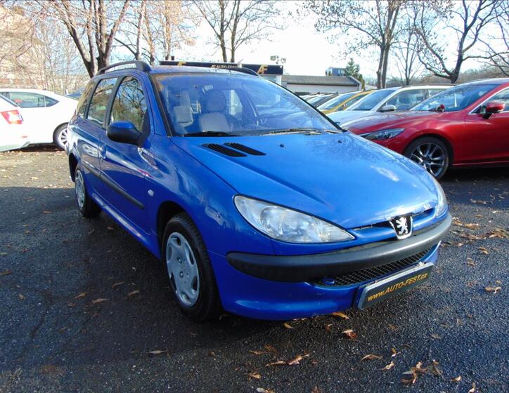 Peugeot 206 4