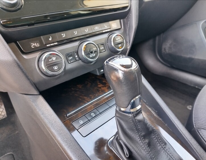 Škoda Octavia 23