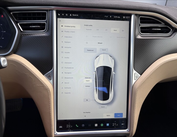 Tesla Model S 14