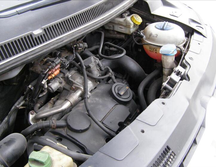 Volkswagen Caravelle 21