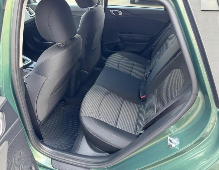 KIA Ceed 11