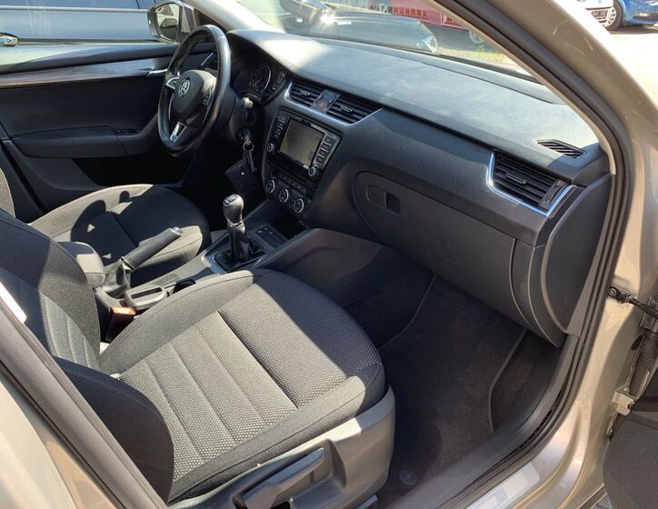 Škoda Octavia 22