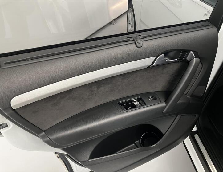 Audi Q7 26