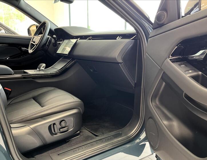 Land Rover Range Rover Evoque 36