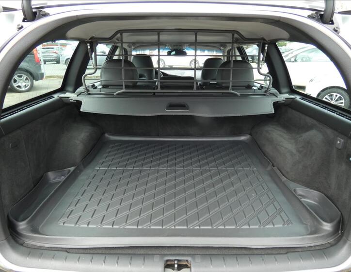 Volvo XC70 13