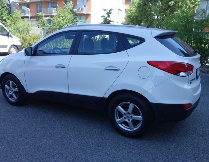 Hyundai ix35 12