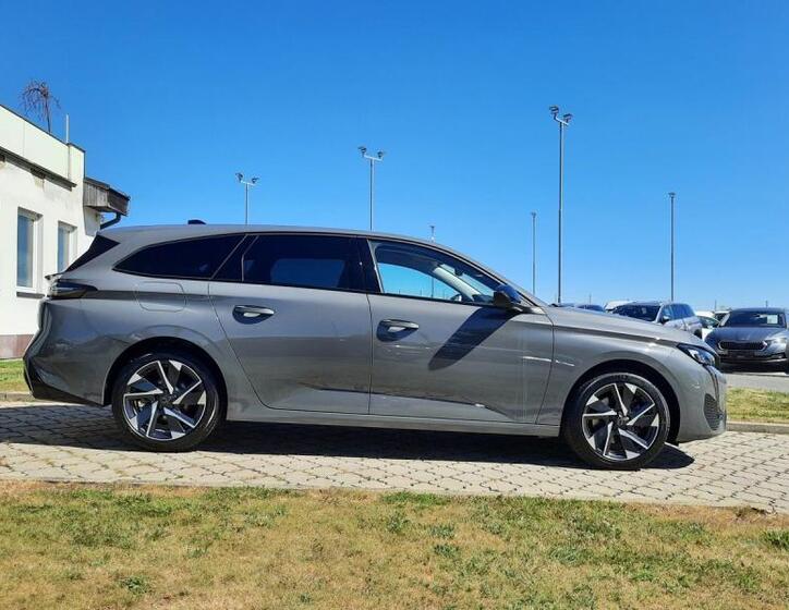 Peugeot 308 9