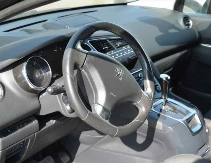 Peugeot 5008 15