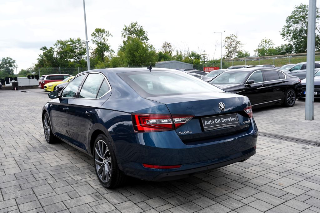Škoda Superb
