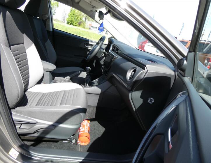 Toyota Auris 26