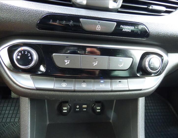 Hyundai i30 34
