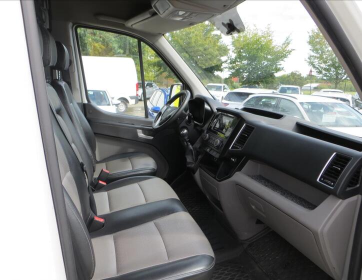 Hyundai H 350 10