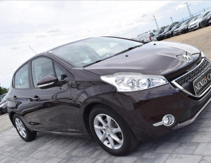 Peugeot 208 4