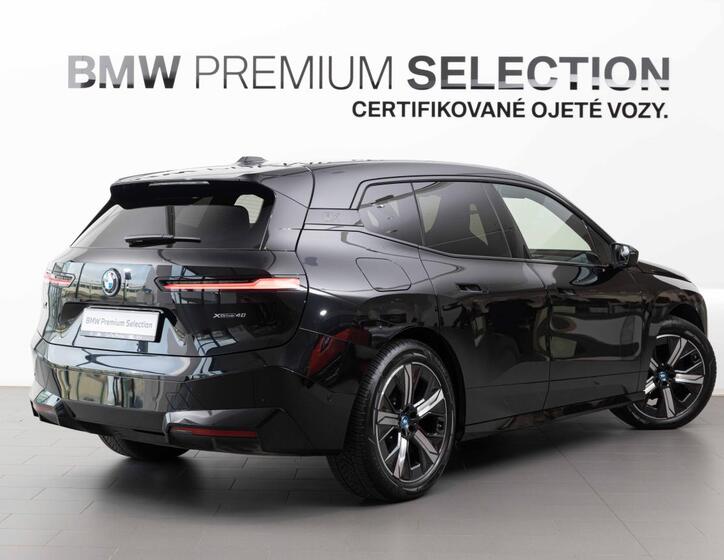 BMW iX 5