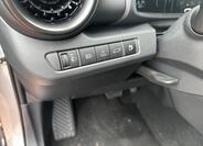 Toyota C-HR 12