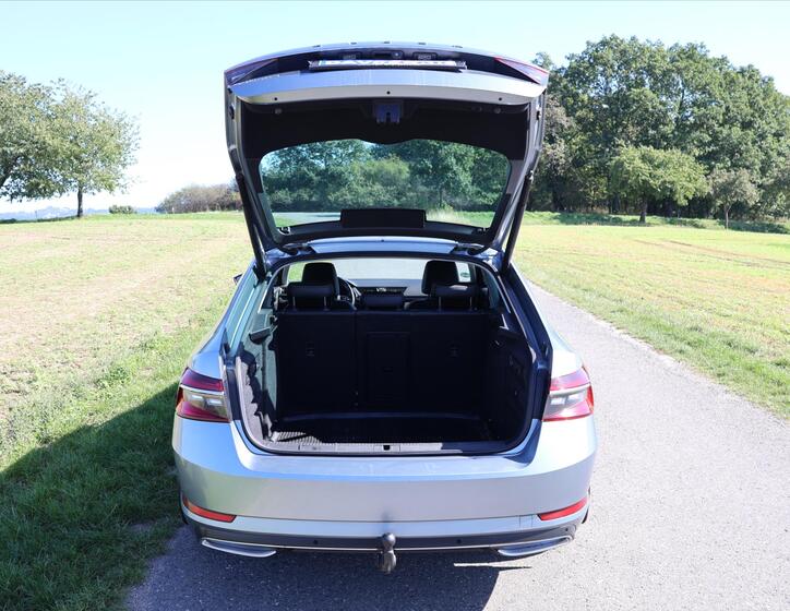Škoda Superb 9