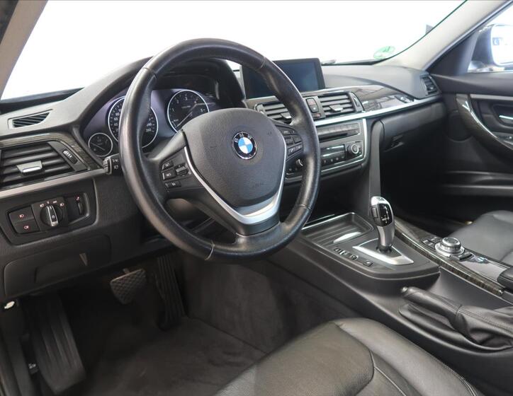 BMW Řada 3 11