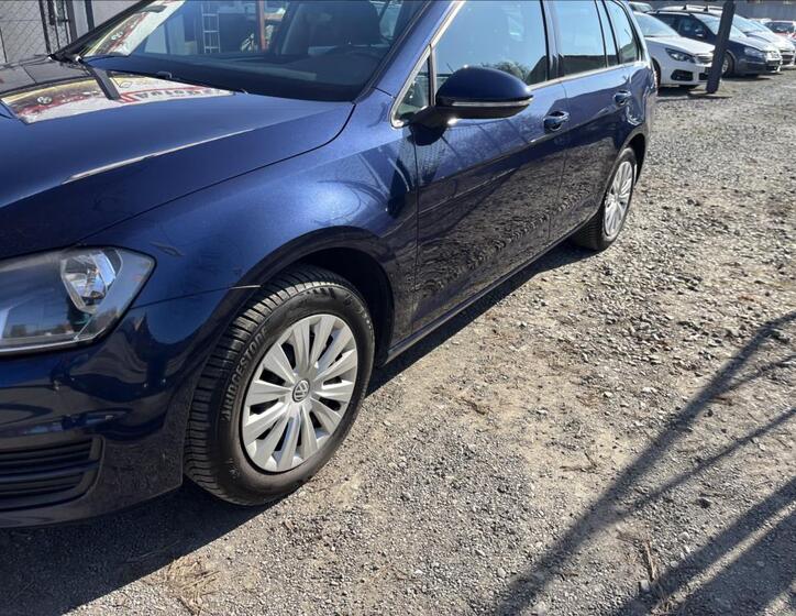 Volkswagen Golf 33