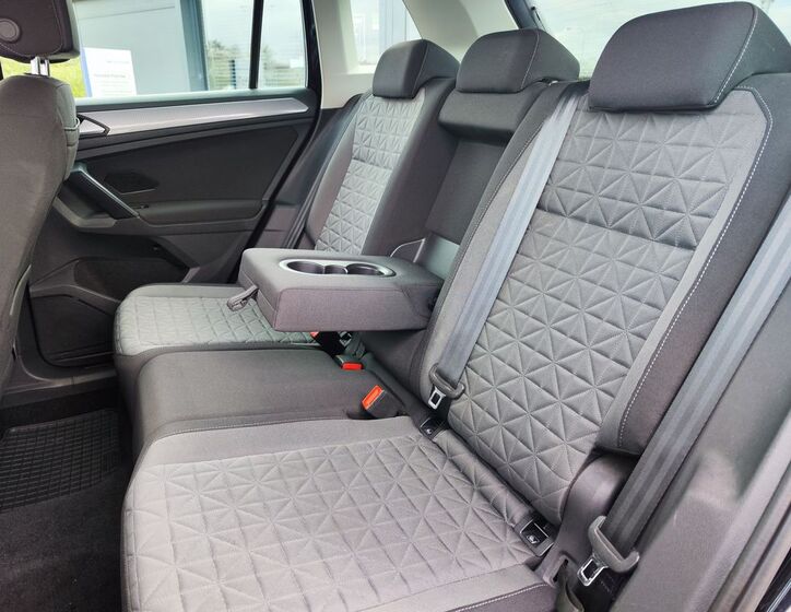 Volkswagen Tiguan 12