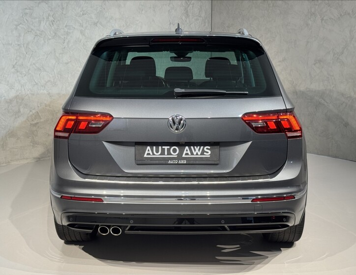 Volkswagen Tiguan 8