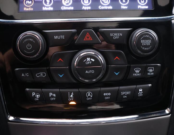 Jeep Grand Cherokee 28