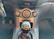 Ford Fiesta 12