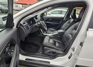 Volvo XC70 11