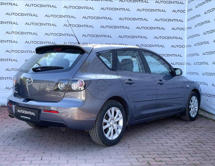 Mazda 3 7