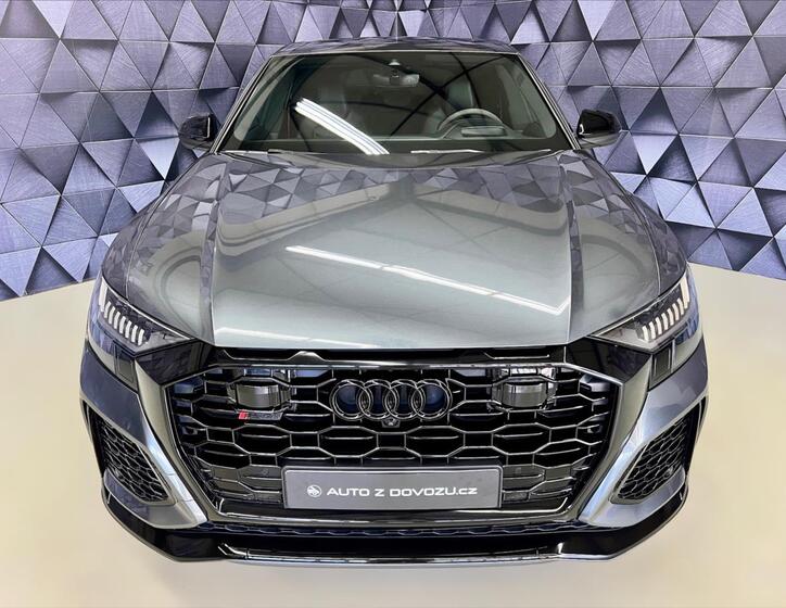 Audi RS Q8 3