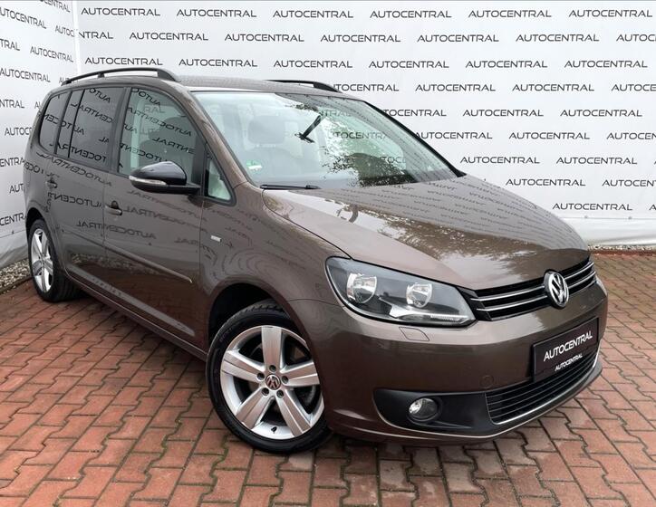 Volkswagen Touran 1
