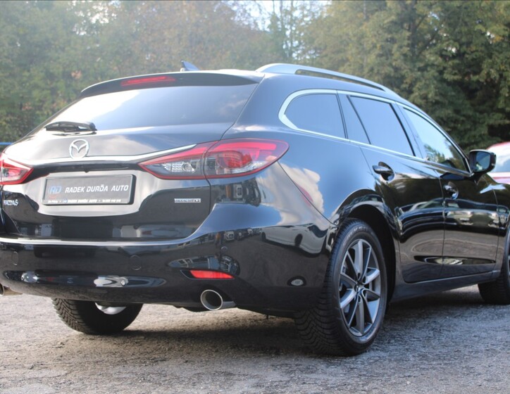 Mazda 6 4