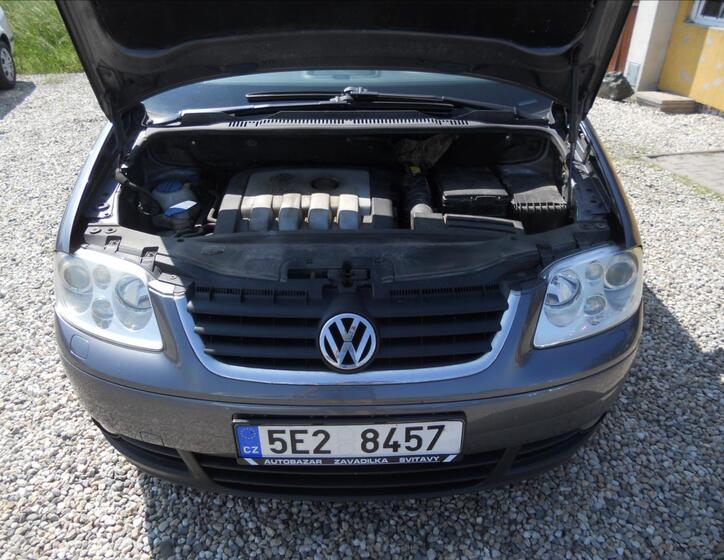 Volkswagen Touran 20