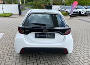 Toyota Yaris 5
