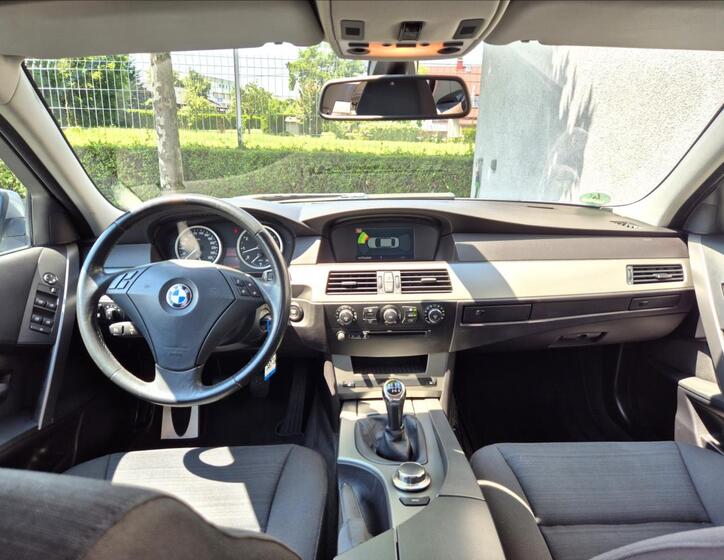 BMW Řada 5 25