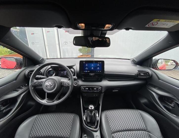 Toyota Yaris 15