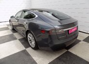 Tesla Model S 3
