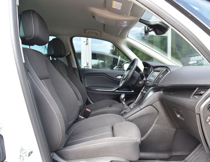 Opel Zafira 16