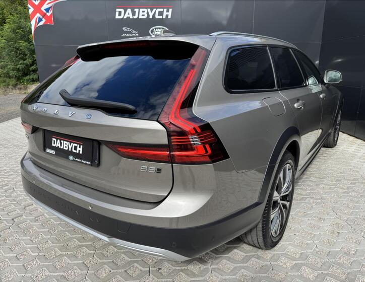 Volvo V90 7