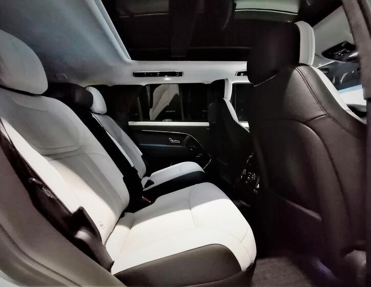 Land Rover Range Rover Sport 26