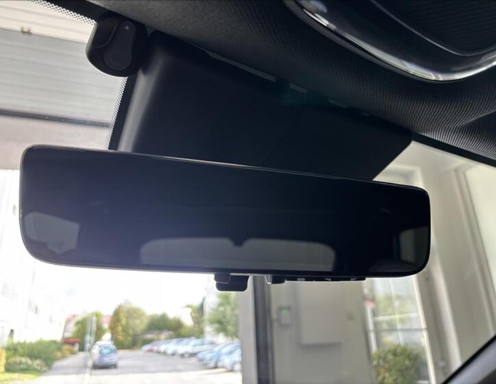 Hyundai IONIQ 14