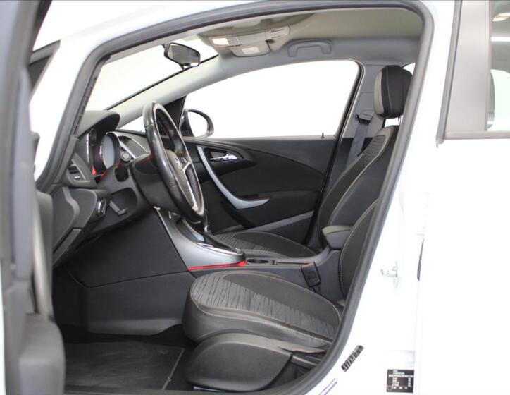 Opel Astra 6